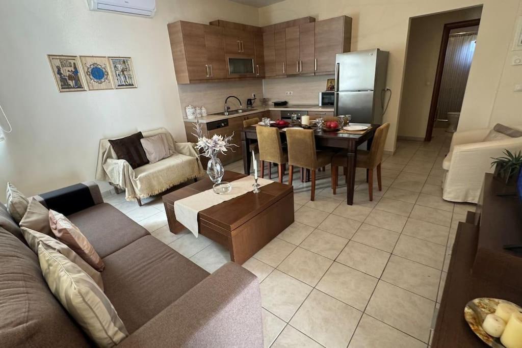 Sofias House Apartment Trikala  Bagian luar foto
